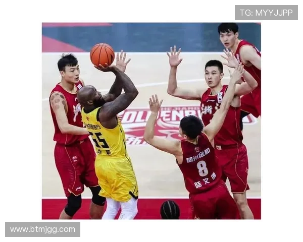 武汉羽毛球队强势领跑杯赛积分榜以98分稳居第一位 武汉羽毛球队强势领跑杯赛积分榜以98分稳居第一位