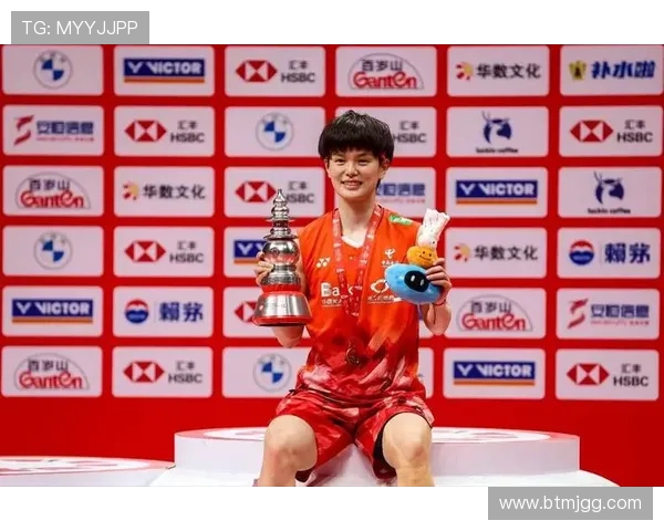 武汉羽毛球队荣登羽毛球状态排行榜第十名展现强劲实力与潜力 武汉羽毛球队荣登羽毛球状态排行榜第十名展现强劲实力与潜力