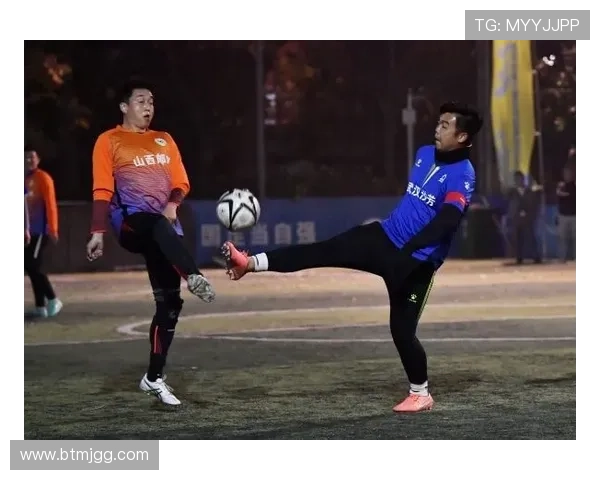 武汉足球明星赛精彩瞬间回顾视频尽显球技与激情 武汉足球明星赛精彩瞬间回顾视频尽显球技与激情