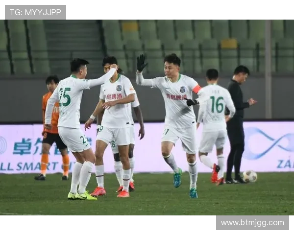 武汉足球队以87分稳居选拔赛积分榜首位，争夺冠军在望